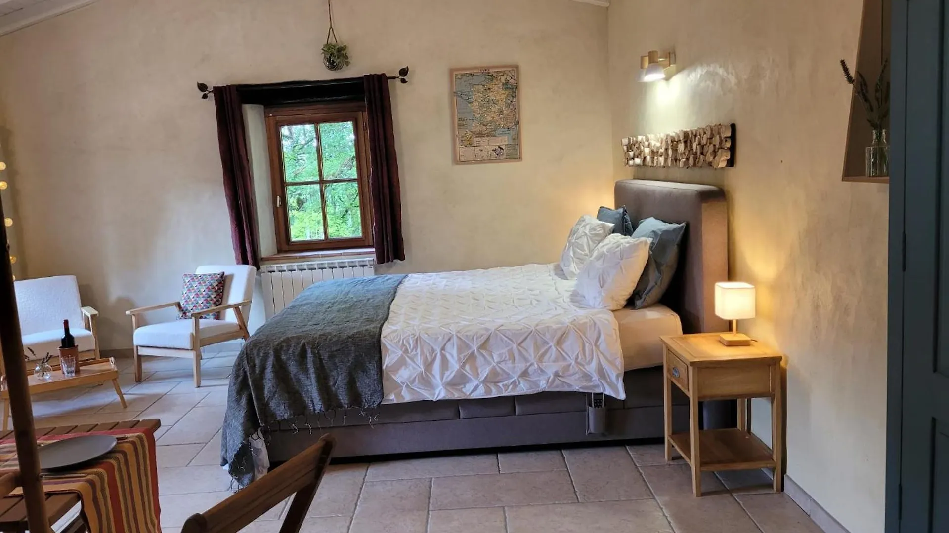 Oda ve Kahvaltı Chez Berger, Ruime 2 Persoonskamer Met Kingsize Bed Pern